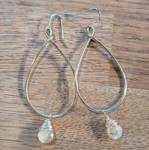 Elegant Gold Teardrop Earrings